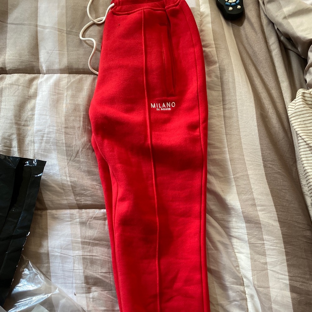 Milano Di Rouge Robbie Joggers size xs in red